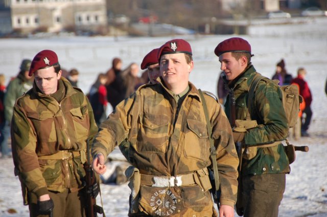 britishparatroopers.jpg