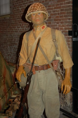 japanesesoldierwithunifromusedindutchindies1942.jpg