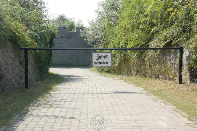 forbiddenentrancepanel.jpg