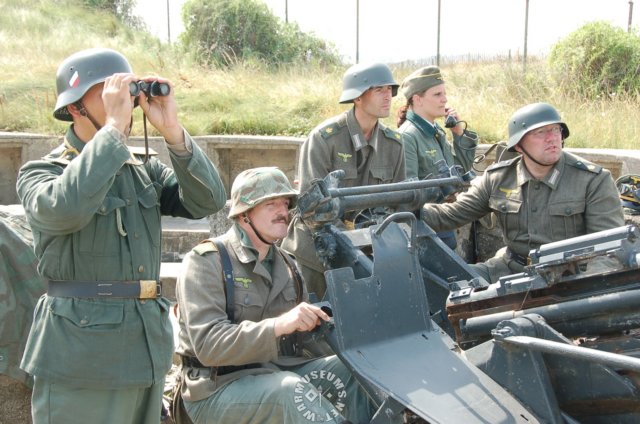 germancoastalartyteam4.jpg