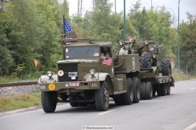 diamondwithtractorontrailer.jpg