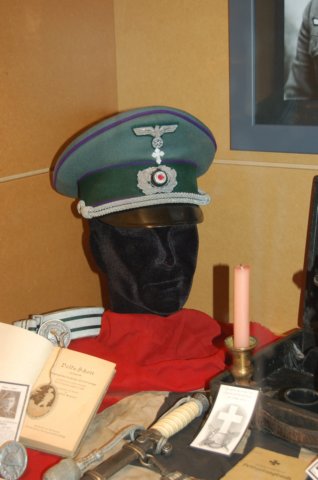 germanofficercap.jpg