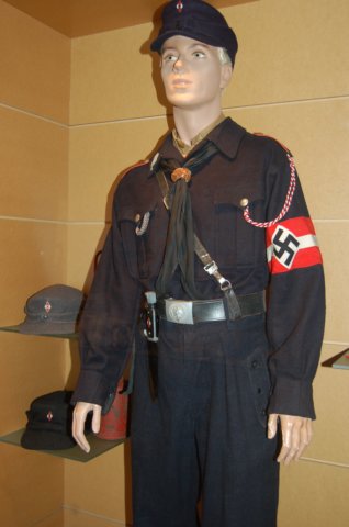 hitlerjugend.jpg