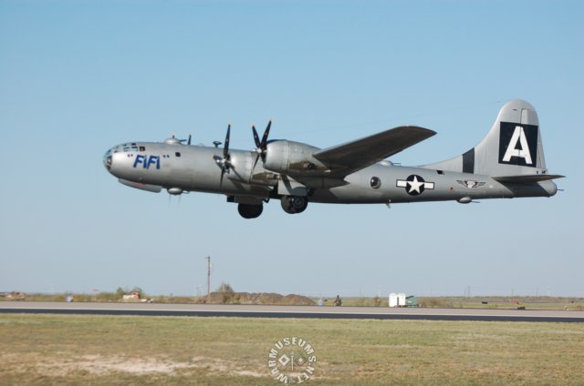 b29superfortressnicknamedfifilastonestillflying.jpg