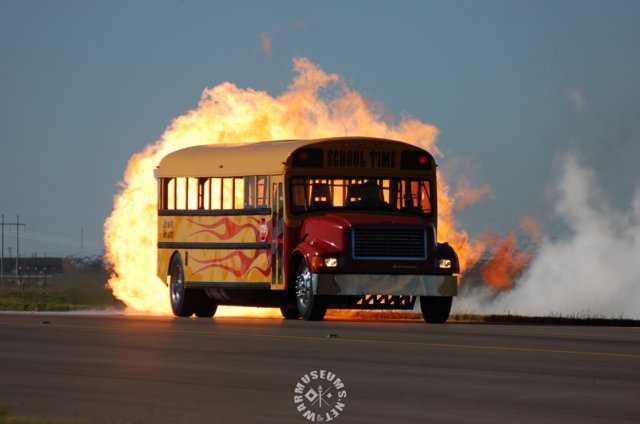 rocketschoolbus.jpg