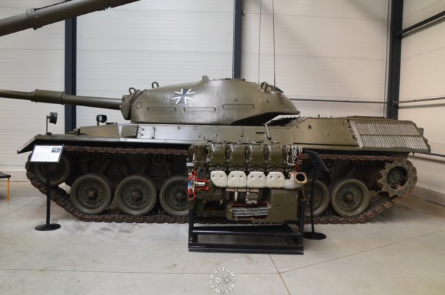kampfpanzerstandardprototyp2leadingtofutureleopard.jpg