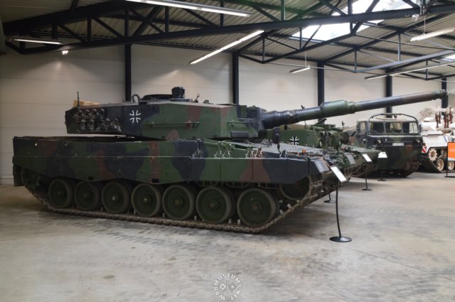 leopard2a4.jpg