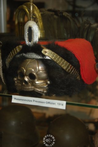 prussianofficercap1914.jpg