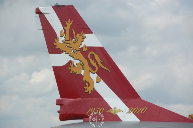 danishf16tail.jpg