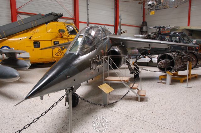 alphajet.jpg