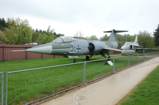 lockheedf104gandsaabviggen.jpg