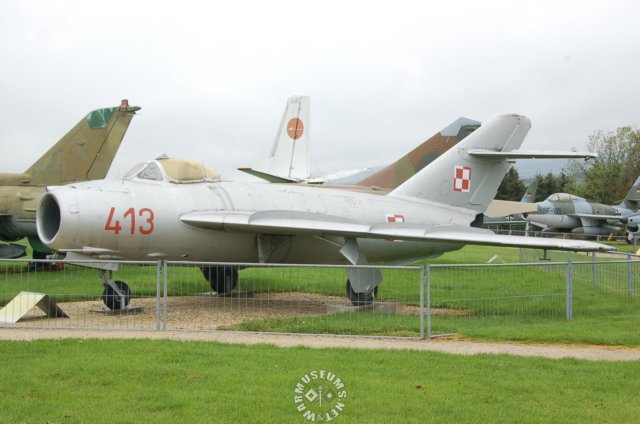 mig17f2.jpg