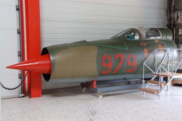 mig21spscockpit.jpg