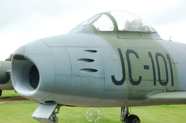 northamericanf86esabrenose.jpg