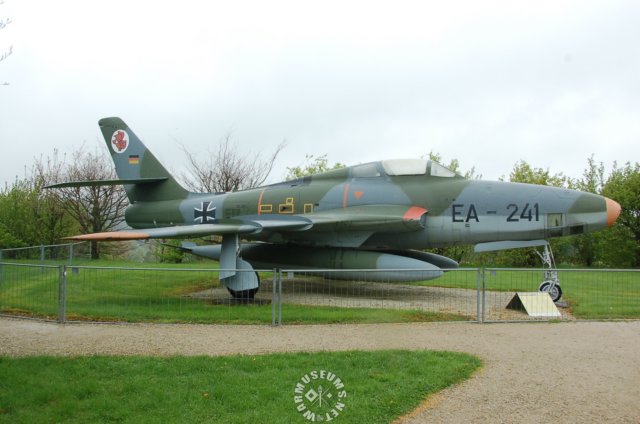 republicrf84fthunderflash.jpg