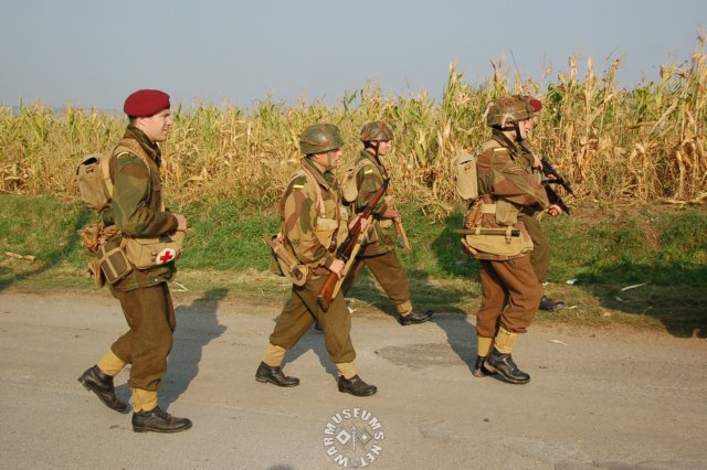 britishparatroopers5.jpg