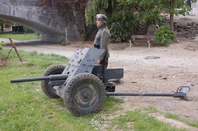 germanantitankgun37mmpak36.jpg