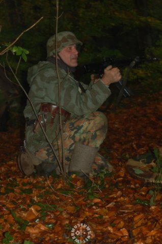 germansoldierwithstg44.jpg