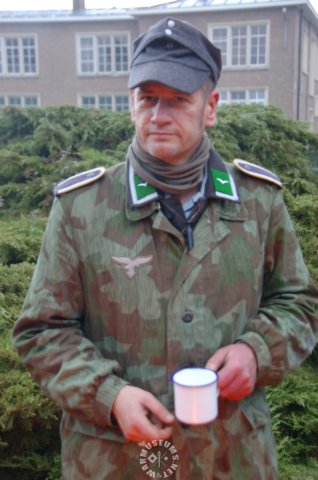 luftwaffesoldierairtrafficcontrol2.jpg