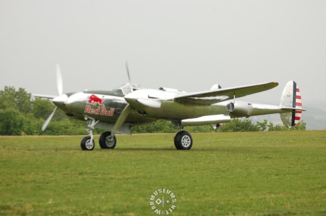 p38lightning.jpg