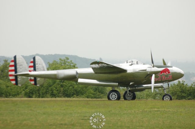 p38lightning5.jpg