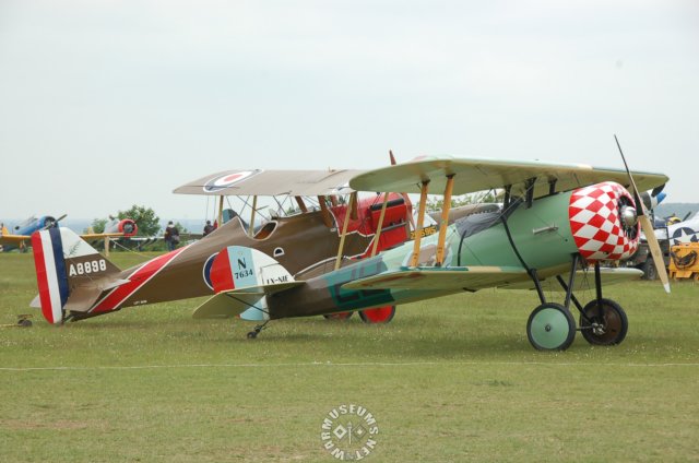 rafse5awolseleyviperwithnieuport28.jpg