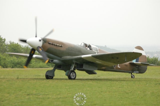 spitfiremkxix3.jpg