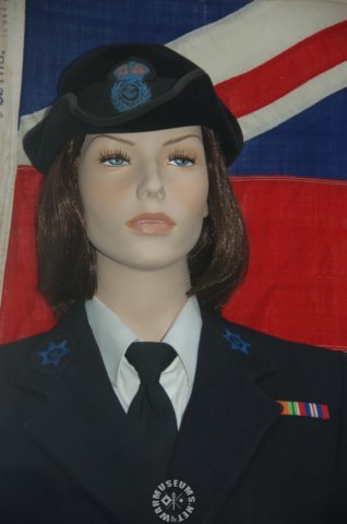 britishnavyfemaleofficer.jpg