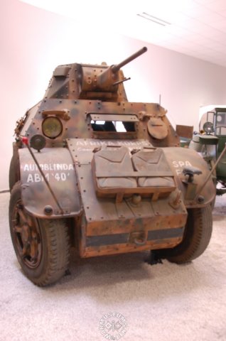 italianautoblinda41.jpg
