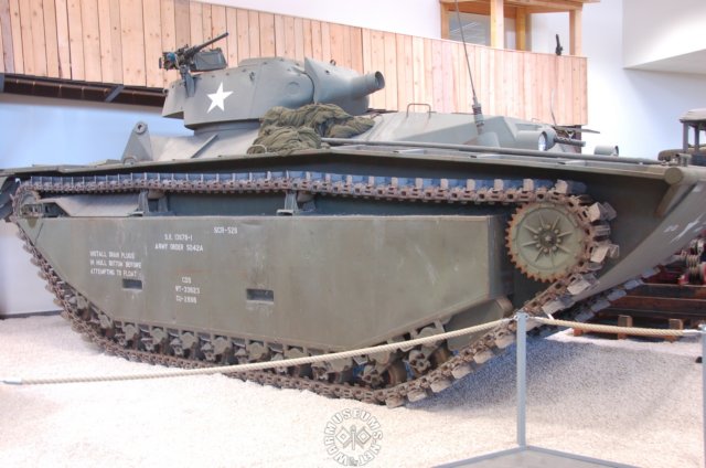 lvtlandingvehicletracked.jpg