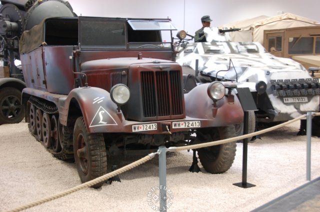 sdkfz11withsdkfz251.jpg