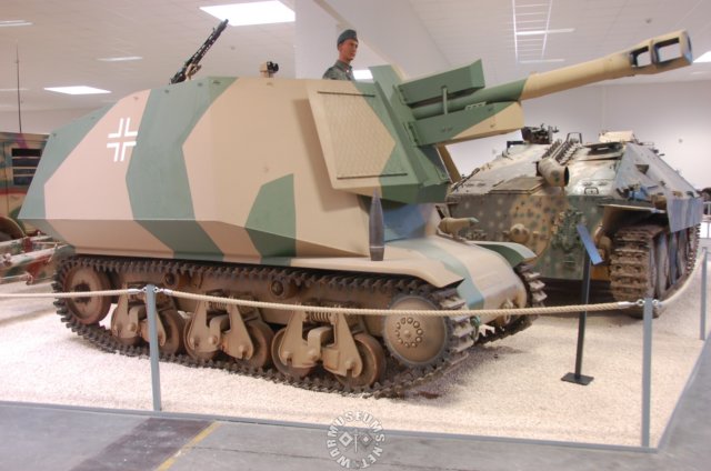 sdkfz124wespe.jpg