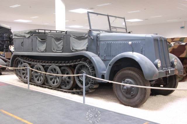 sdkfz812t.jpg
