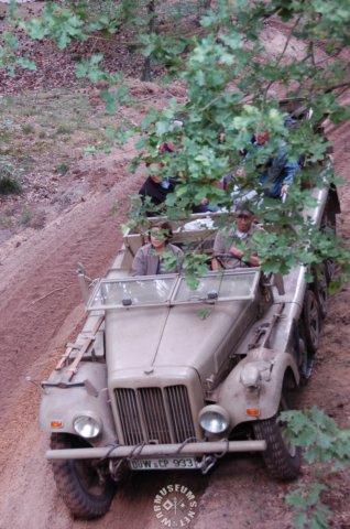 sdkfz10topfrontview.jpg