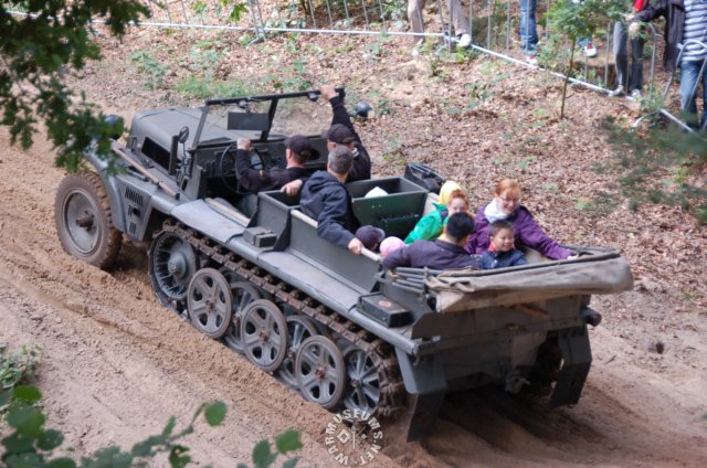 sdkfz10tractorleichtezugkraftwagen1t.jpg