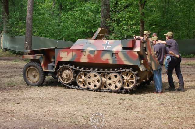 sdkfz2504.jpg