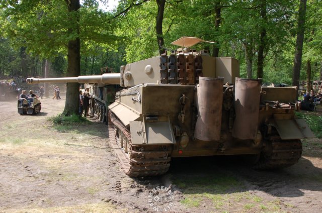 tigerwithkettenkrad.jpg