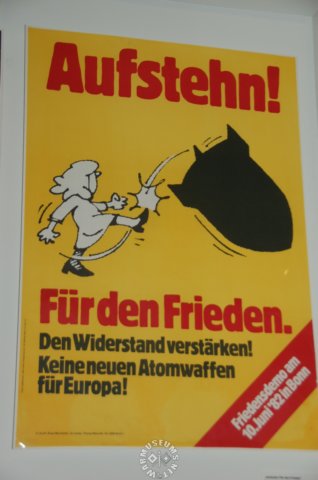 propagandaforpeacehelpingthewarsawpact.jpg