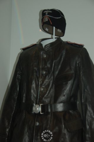 tankcrewuniform.jpg