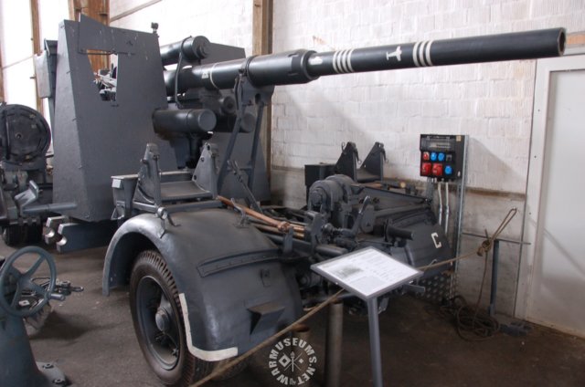 mmfliegerabwehrkanone36flak36.jpg
