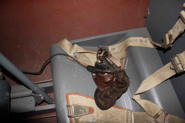 reichenbergseatandoxygenmask.jpg