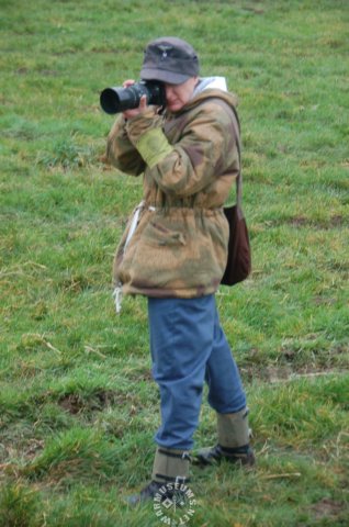 luftwaffefemalephotographerinaction.jpg