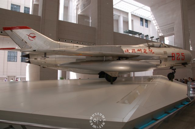 mig17rightsideview.jpg