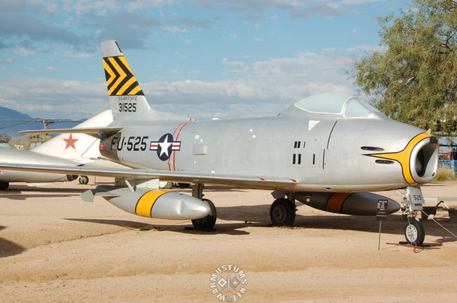 northamericanf86hsabre.jpg
