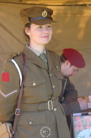 britishfemalesoldier.jpg