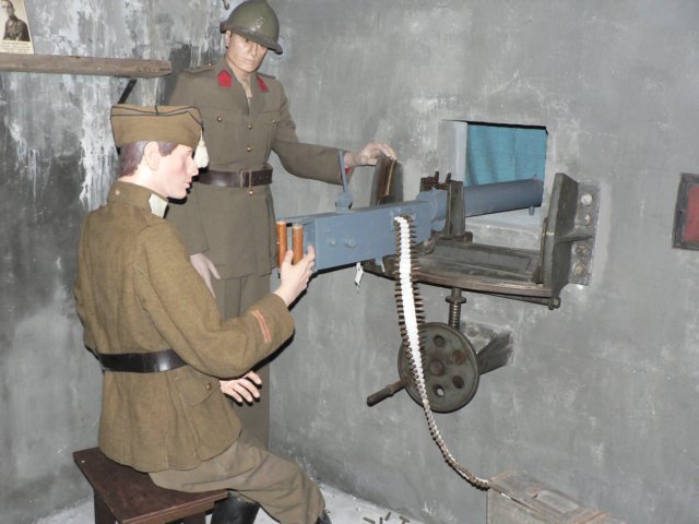 belgiansoldierwithmachinegun.jpg