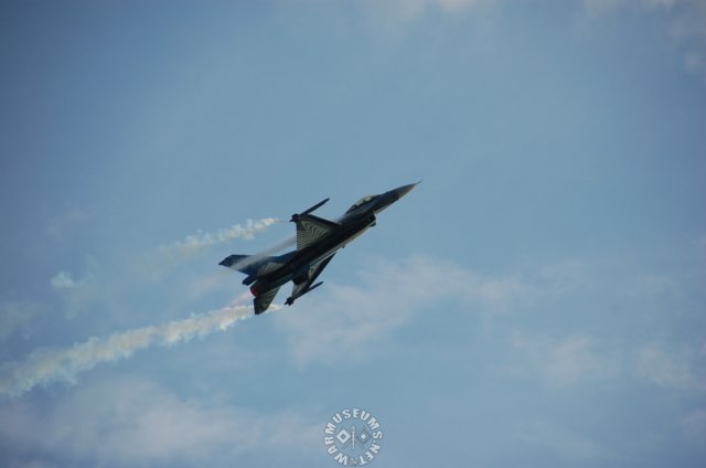 f16.jpg