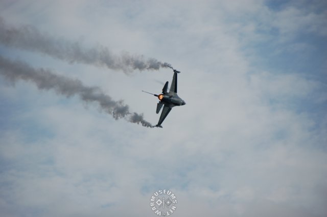 f163.jpg