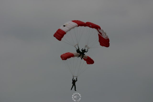 paratrooper7.jpg