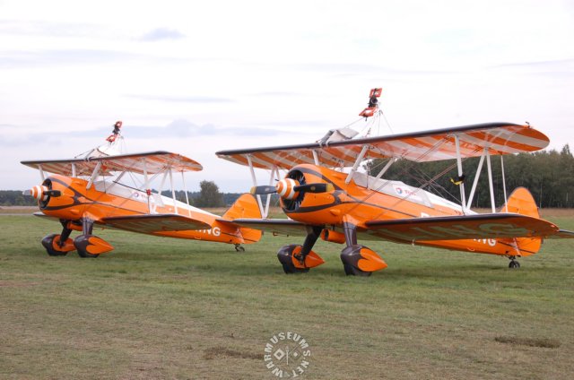 twoboeingstearmanwingwalkersteam.jpg